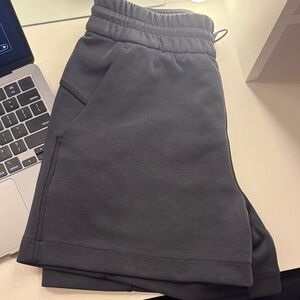 Lululemon shorts size 2